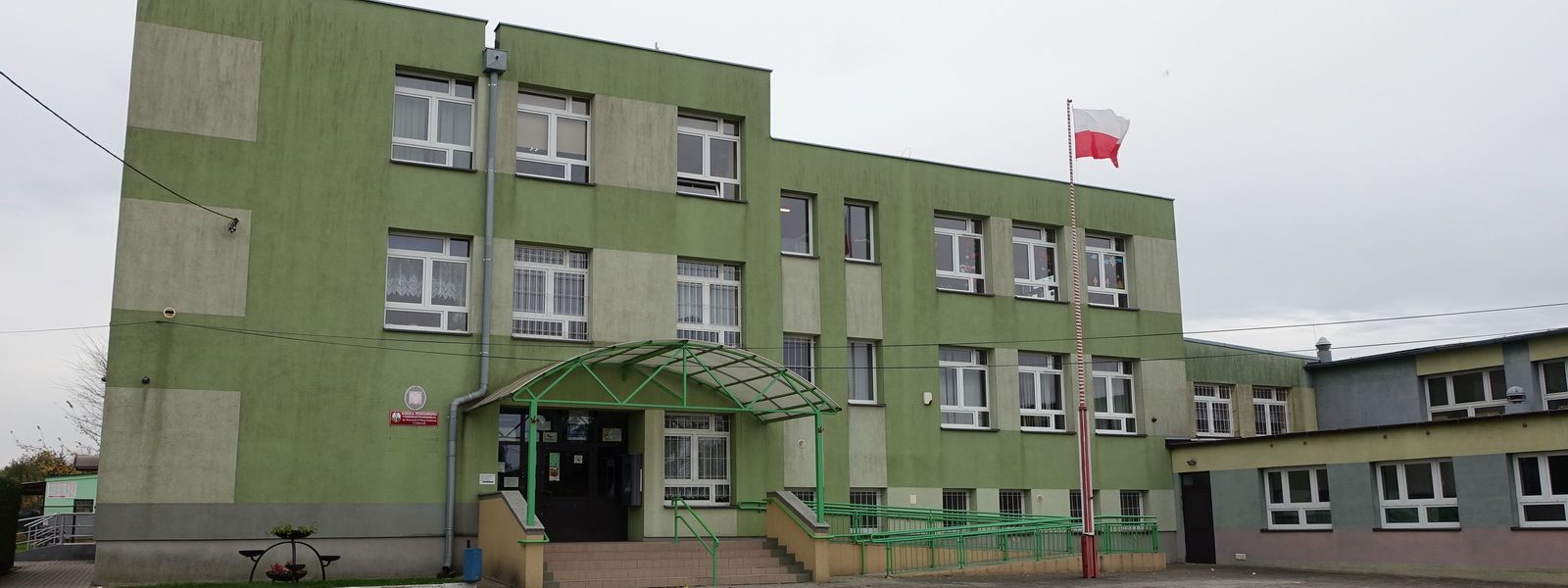  widok z lotu ptaka uniwersytetu od południa
